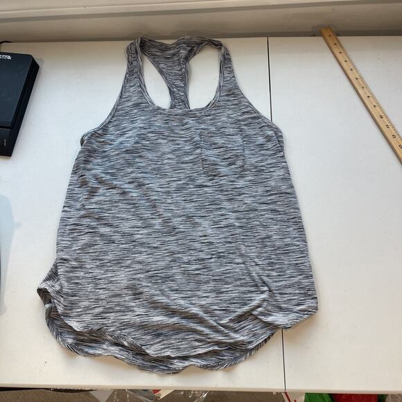 Lululemon Sz 12 Yogi Everyday Tank Racer Back Top Front Pocket Gray LOT OF 2 - Picture 9 of 15
